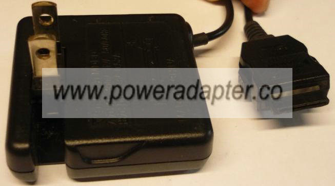 AU 3014PQA SWITCHING ADAPTER 4.9V 0.52A CHARGER FOR CELL PHONE 9