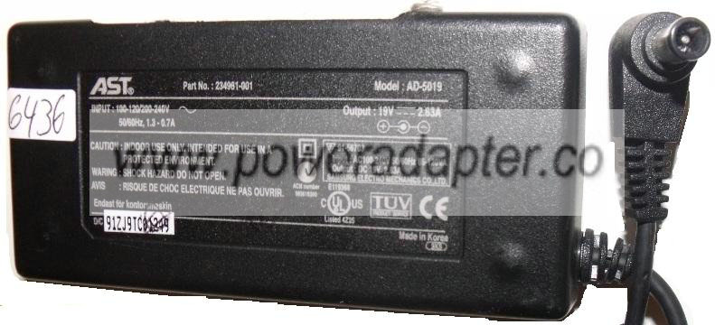AST AD-5019 AC ADAPTER 19V 2.63A Used 90 Degree Right Angle Pin