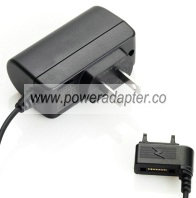 SONY ERICSSON CST-75 4.9V DC 700mA CELL PHONE CHARGER