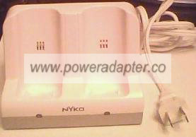 NYKO 87000-A50 NINTENDO Wii REMOTE CHARGE STATION