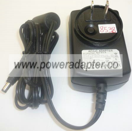PEC PA1020-180I AC ADAPTER 15VDC 1.1A 20W USED -(+) 2.1x5.5mm P