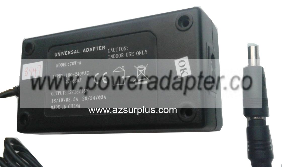 UNIVERSAL 70W-A AC ADAPTER 12VDC Used 2.4 x 5.4 x 12.6mm Detacha