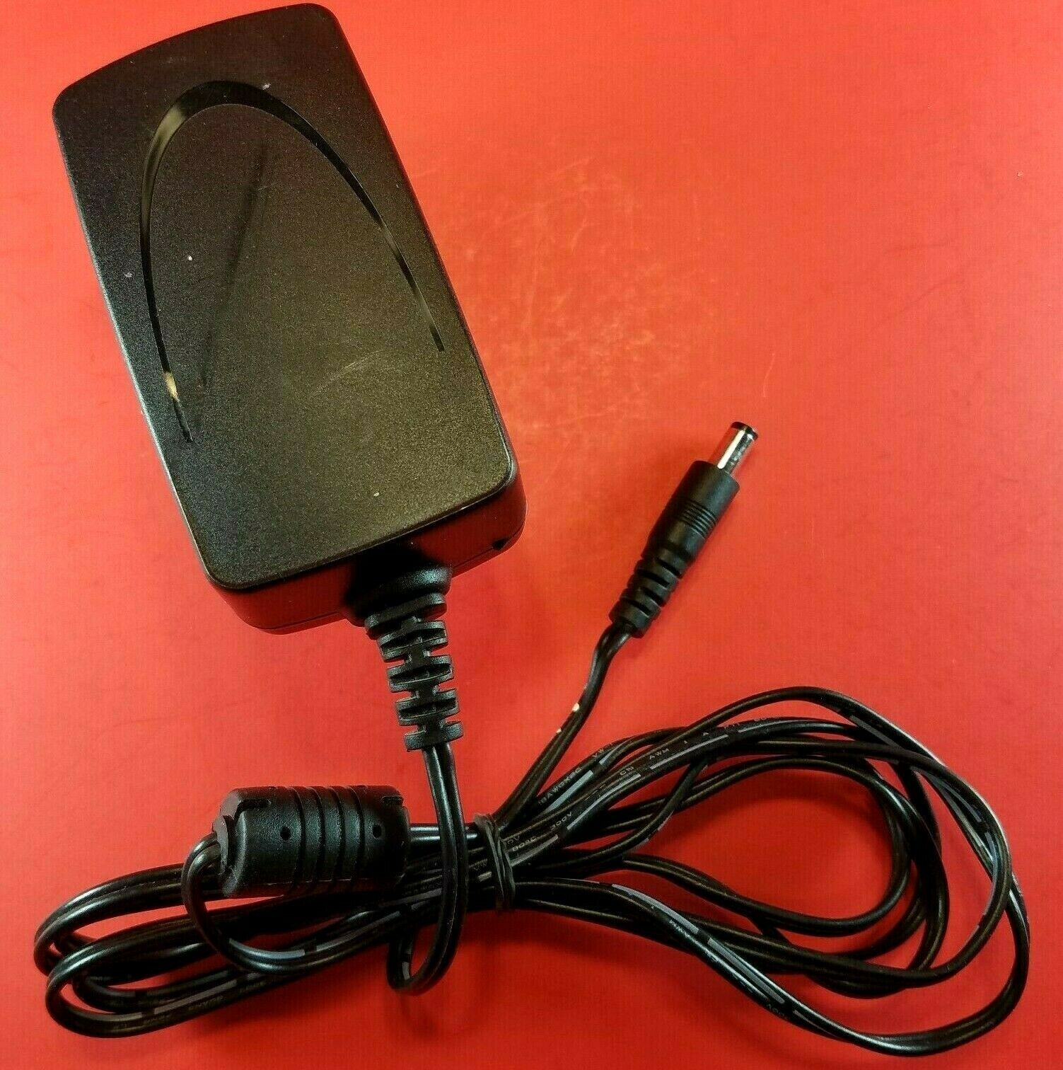 AC Adapter 5V 2A for Yealink VoIP Phones T20 T21 T22 T26 T28 T46G T42G T46S T48S Model: T4x, T5x Features: Speakerph