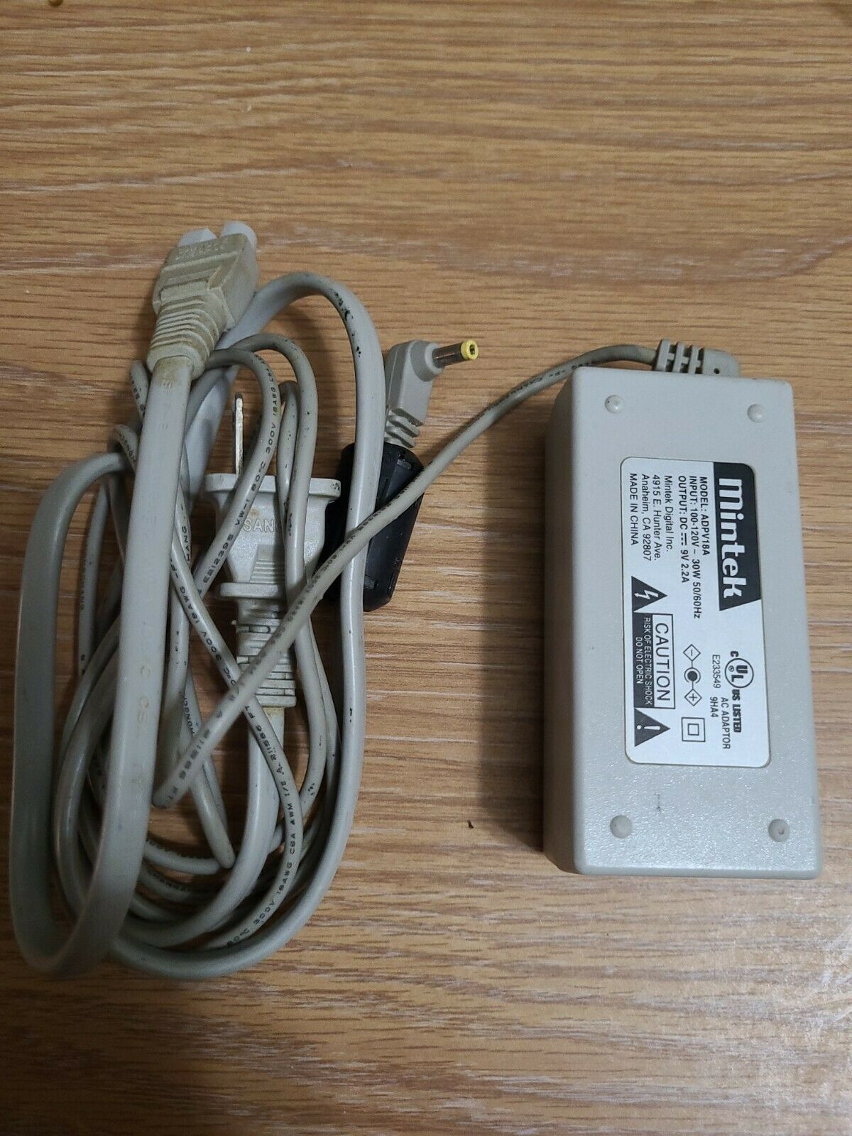 Original MINTEK AC Adapter Charger ADPV18A DVD Player Power Cord 9V 2.2A Genuine Connection Split/Duplication: 1:8 T