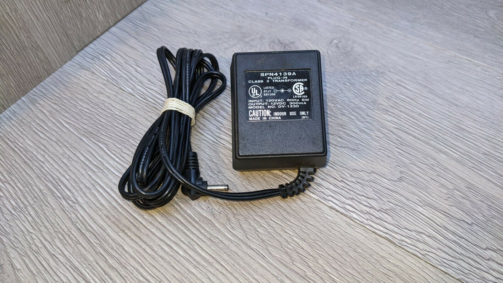 SPN 4139A AC to DC Power Supply Adaptor Charger 12V DC 300mA Model AD-1230 Connection Split/Duplication: 1:2 Type: