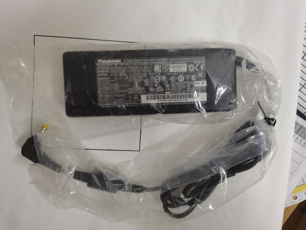 Original 15.6V 7.05A CF-AA5713A MZ For Panasonic Toughbook CF-D1 MK3 Charger NEW Compatible Brand For Panasonic Bundled