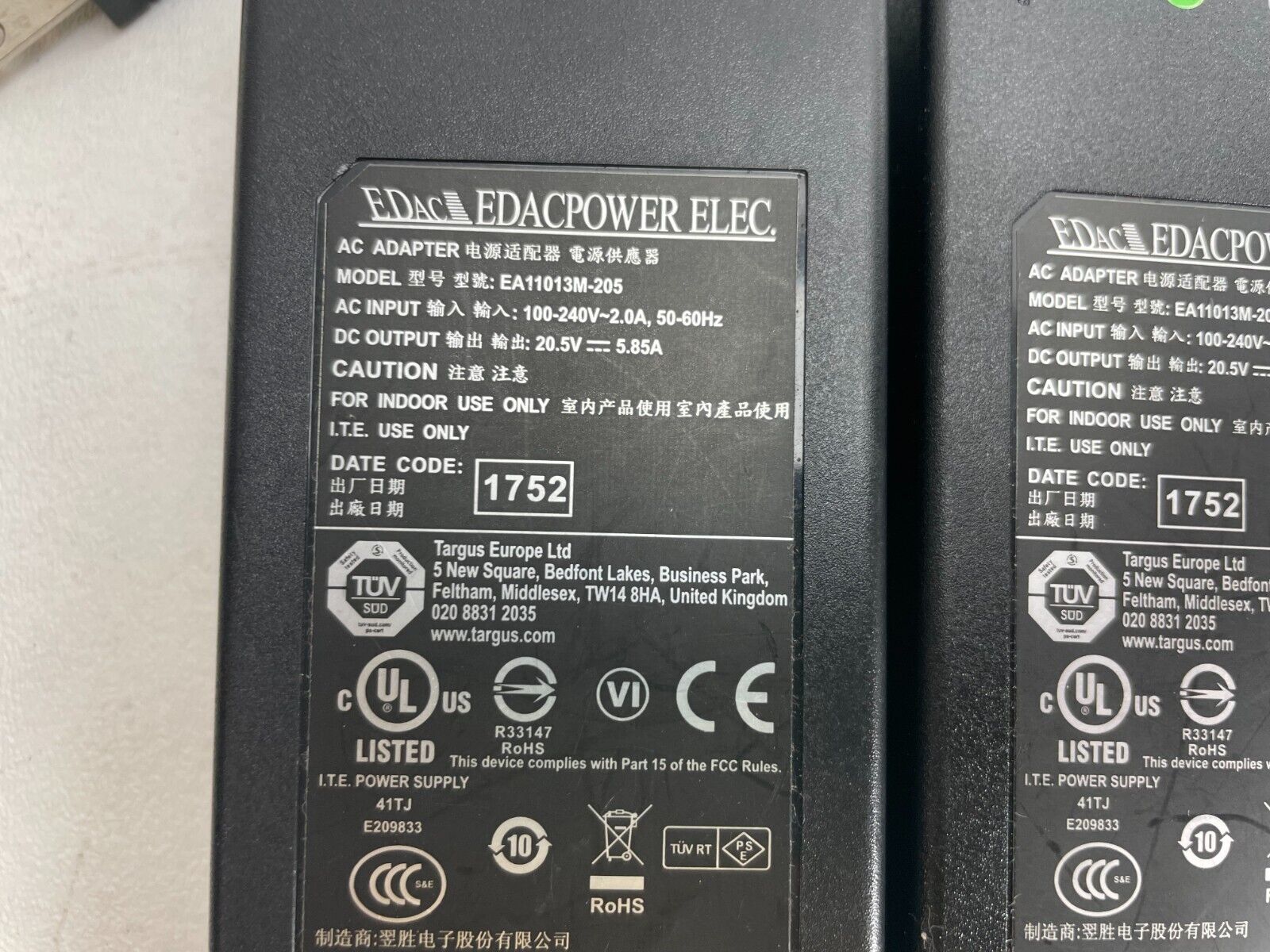 EDAC Power AC Adapter EA11013M-205 input 100-240V output 20.5V-5.85A Brand Edac Type Adapter Color Black Features Power