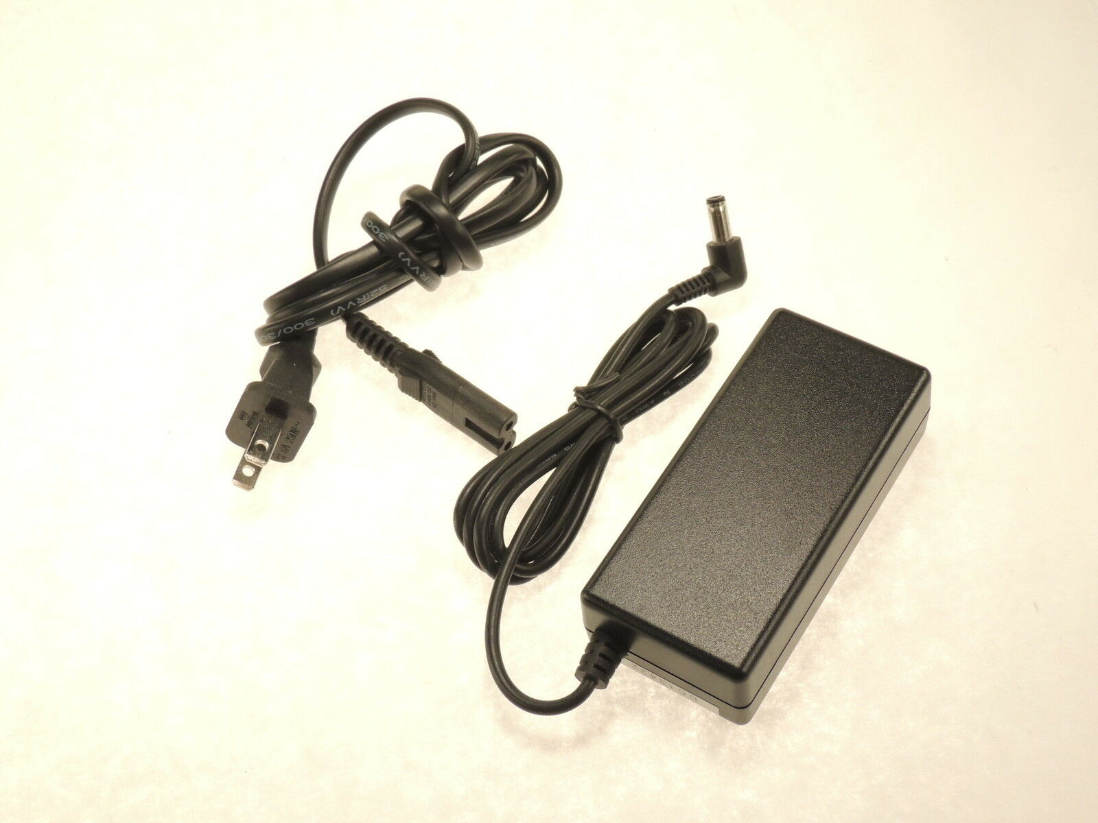 *NEW* GME GFP361DA-1230 ITE Power Supply Charger DC 12V 3A Switching AC Adapter MPN: GFP361DA-123 Voltage: 12V Compa