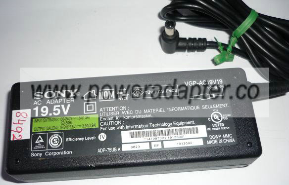SONY VGP-AC19V19 AC ADAPTER 19.5VDC 3.9A USED -(+) 4x6x9.5mm 90 - Click Image to Close