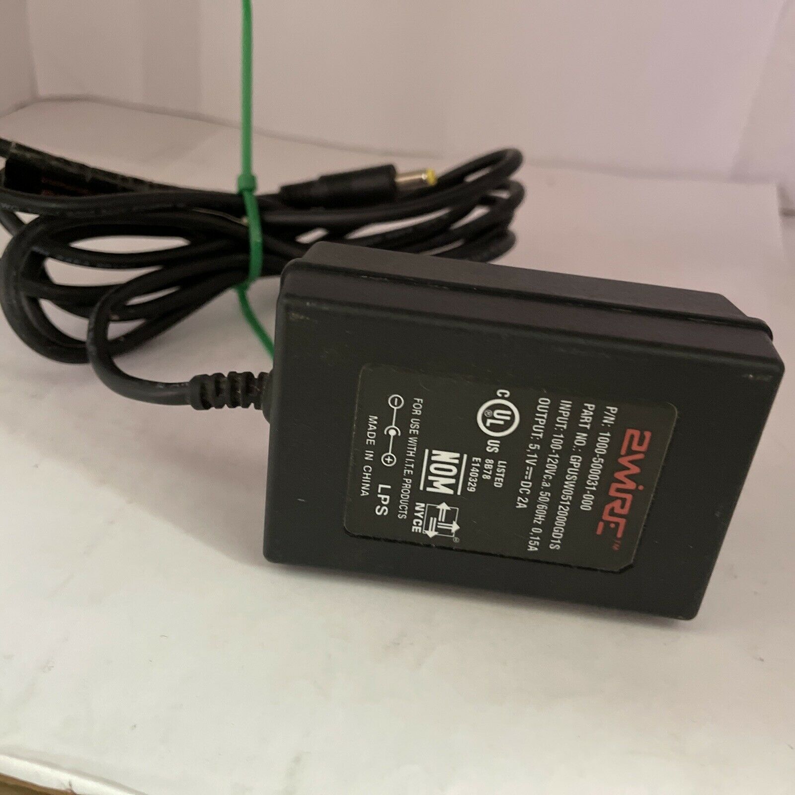 2Wire GPUSW0512000GD1S Power Supply Adapter Output DC 5.1V 2A Transformer Brand: 2Wire Type: Transformer MPN: Do