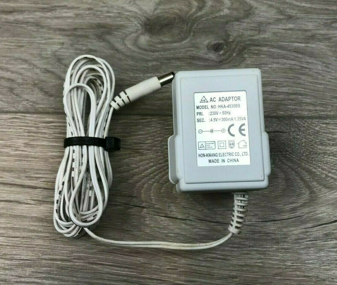 Hon Kwang AC Power Adapter 4.5V 300mA 1.35VA - Model: HKA-4530BS Colour: White MPN: HKA-4530BS Compatible Brand: Uni