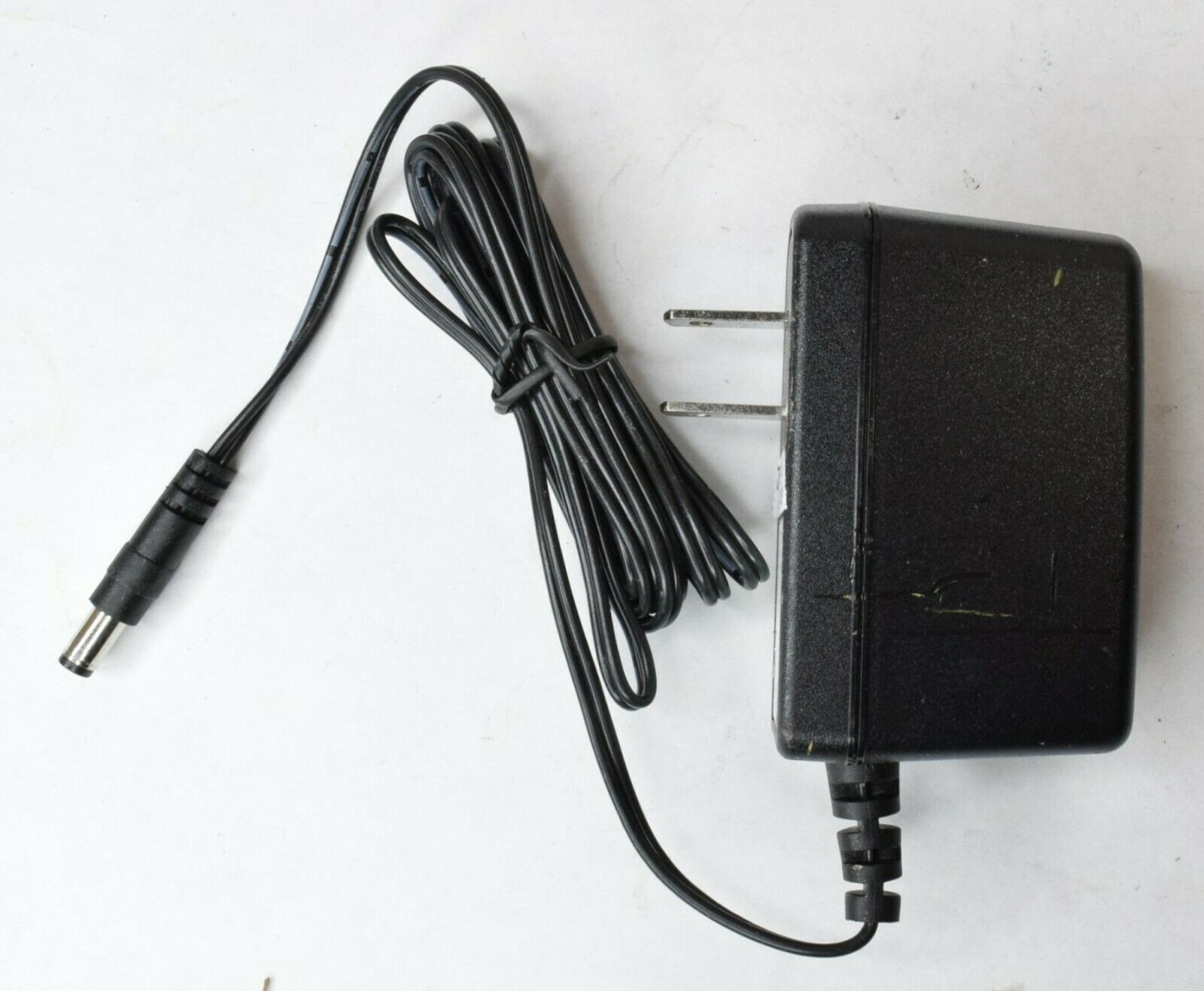 Jentec Technology Co. Power Supply Adapter Unit CF1205-B 5V 2A Type: Adapter Output Voltage: 5 V Features: Powered Bran