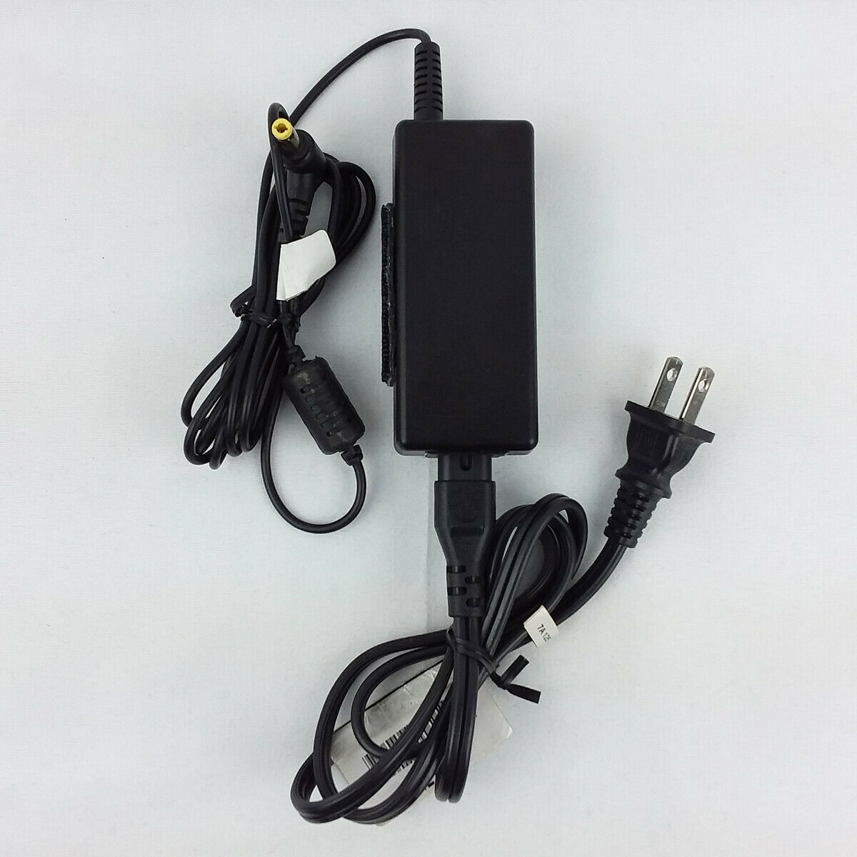 Genuine CBD AC Adapter 15V 5A Laptop Adaptor 401-07406-AK022 MPN: 401-07406-AK022 Voltage: 15 V Compatible Brand: F