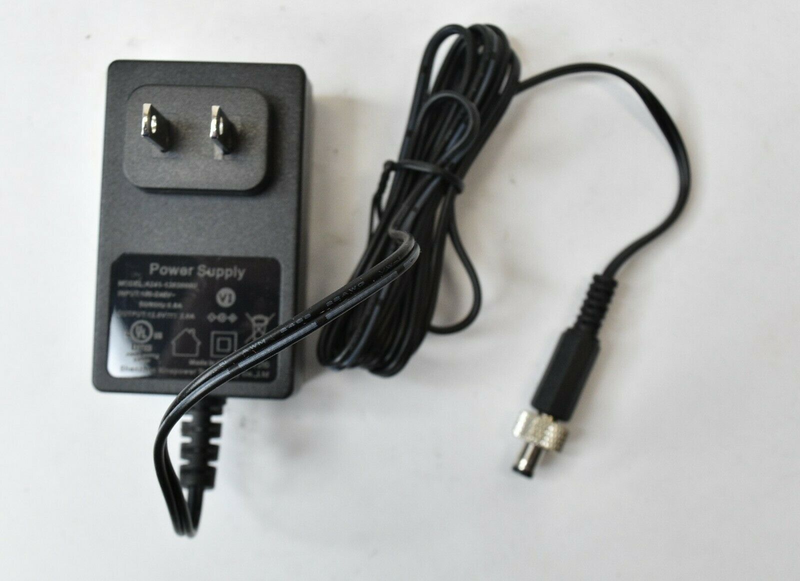 Shenzhen Xinspower A241-1202000U Power Supply Adapter Unit 12V 2A Type: Adapter Features: Powered Output Voltage: