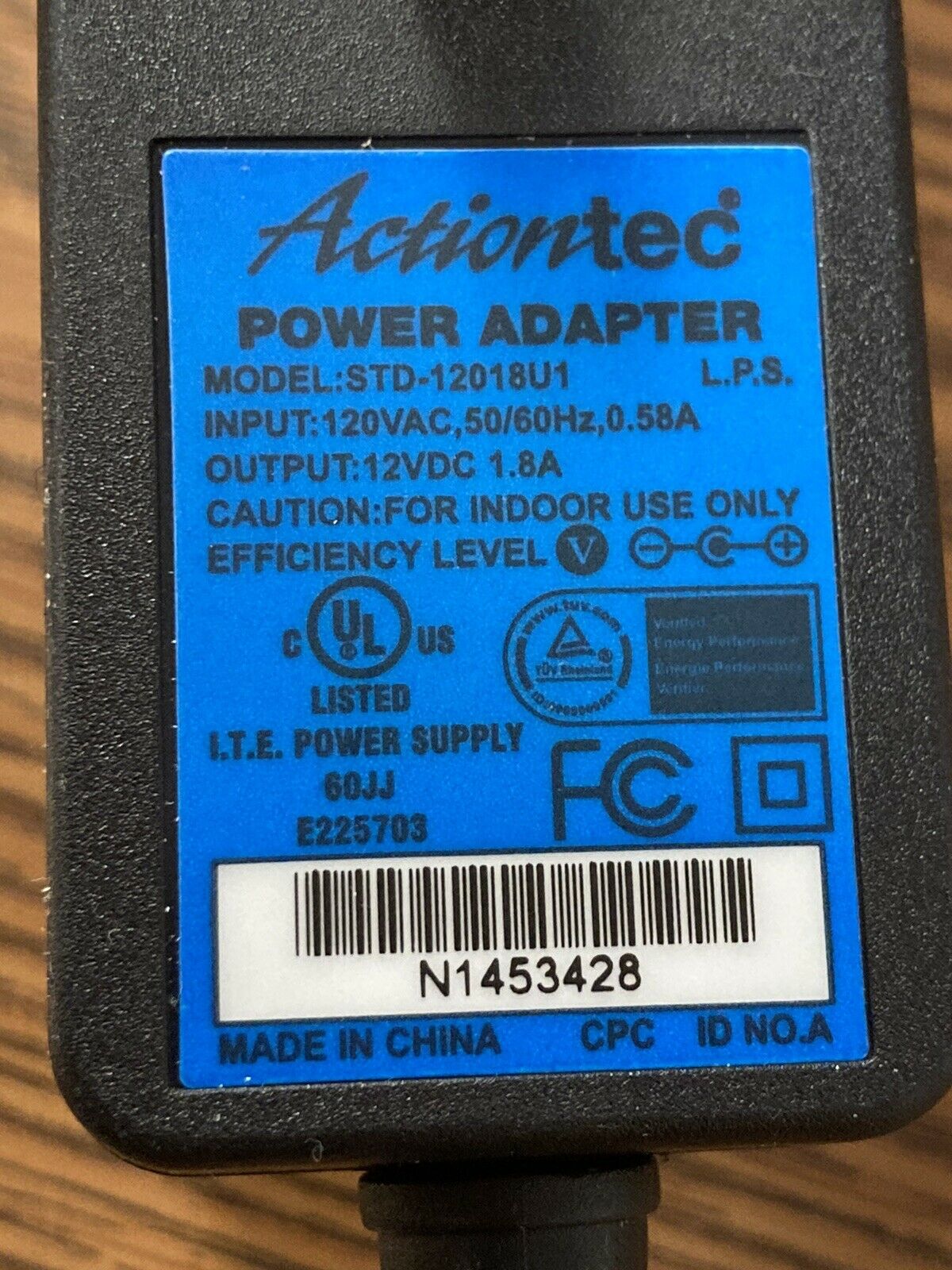ActionTec Verizon M1424WR Rev 1 Modem Router 12V Power Supply STD-12018U1 Brand: Actiontec / Verizon Type: Adapter