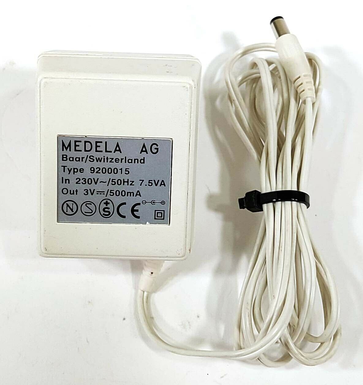 Medela 9200015 AC/DC Adapter 3V 500mA Original Power Supply Unit Quantity: 1 MPN: 9200015 Brand: Medela Voltage: 3 V