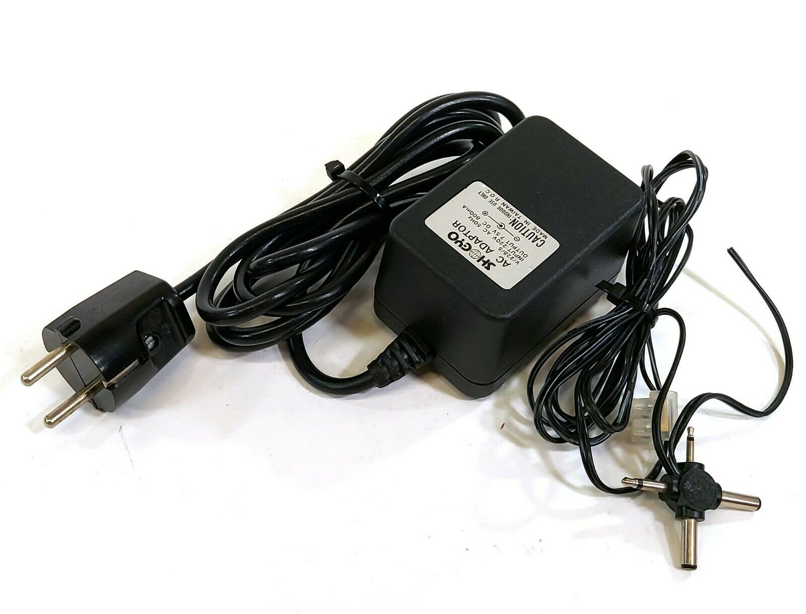 Shoeyo V / 228/5 AC/Dc Adapter 7.5V 800mA Original Netzteil Marke: Shoeyo Herstellernummer: V/228/5 Einheitstyp: Ein
