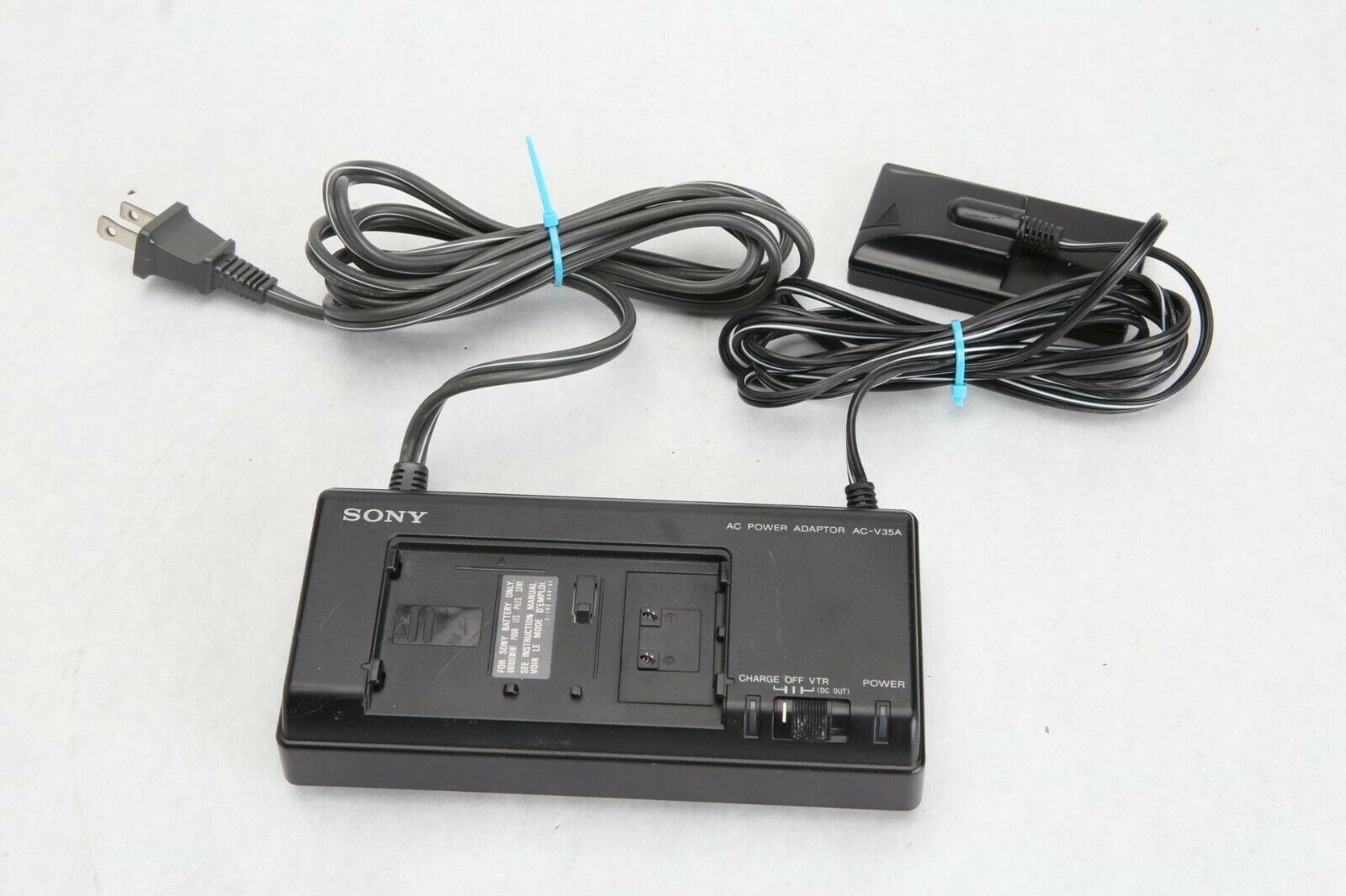Sony AC-V35A AC Power Adaptor Battery Charger 110-240V 20W 7.5V 1.6A 10V 1.3A Good working condition. Shows signs of ha