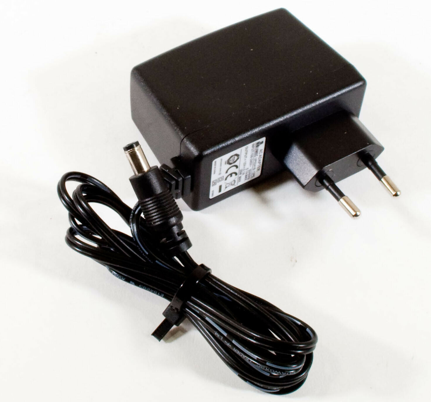 Umec UP0241B-12PE AC Adapter 12V 2.1A Original Power Supply Output Current: 2.1 A Voltage: 12 V MPN: UP0241B-12PE Ty