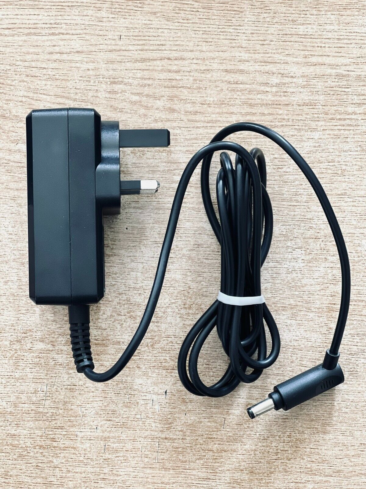 AC Wall Charger Power Adapter for Evoo EV-C-125-3 12.5" HD Ultra Slim Laptop PC Compatible Brand EVOO Type AC/Standard - Click Image to Close