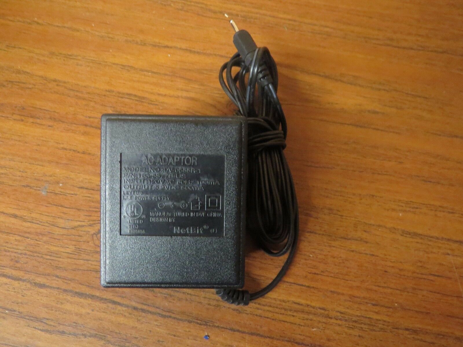 NetBit Ac Adapter Model DV-0555R-1 Brand: Unbranded/Generic Model: DV-0555R-1 MPN: Does Not Apply Output Voltage: - Click Image to Close