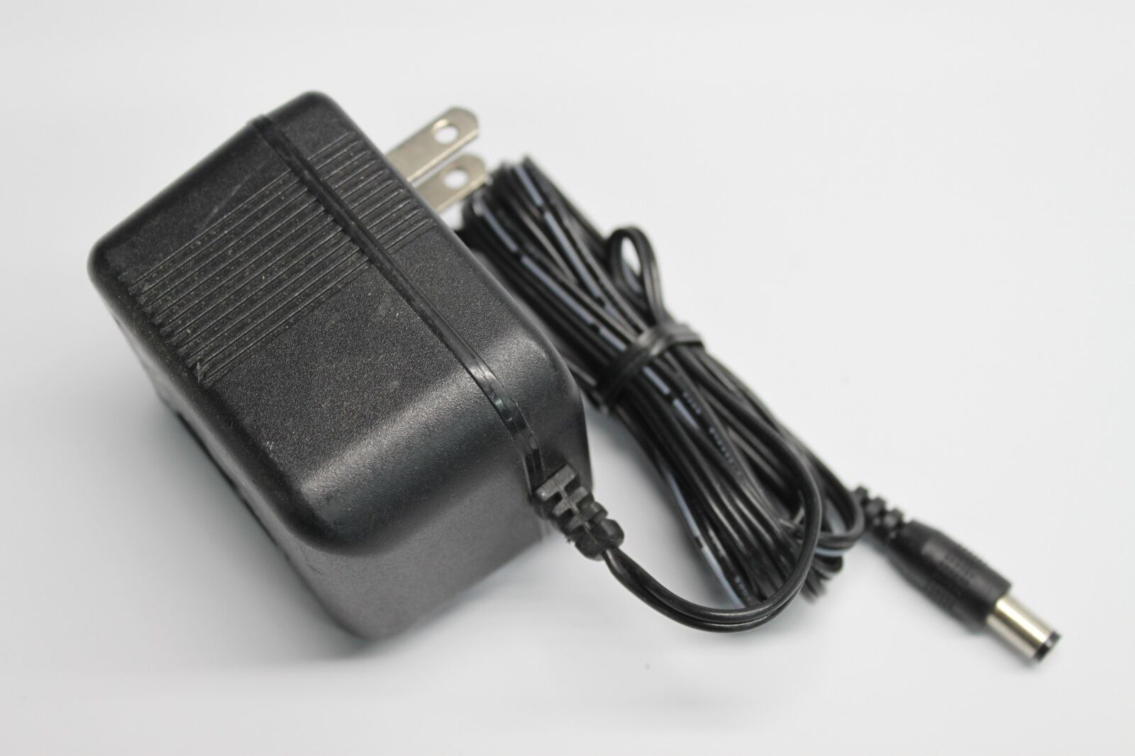AC Adapter For Yamaha PSR170 PSR-275 Keyboard Wall Charger Power Supply Cord PSU Technical Specifications: Input Voltag - Click Image to Close