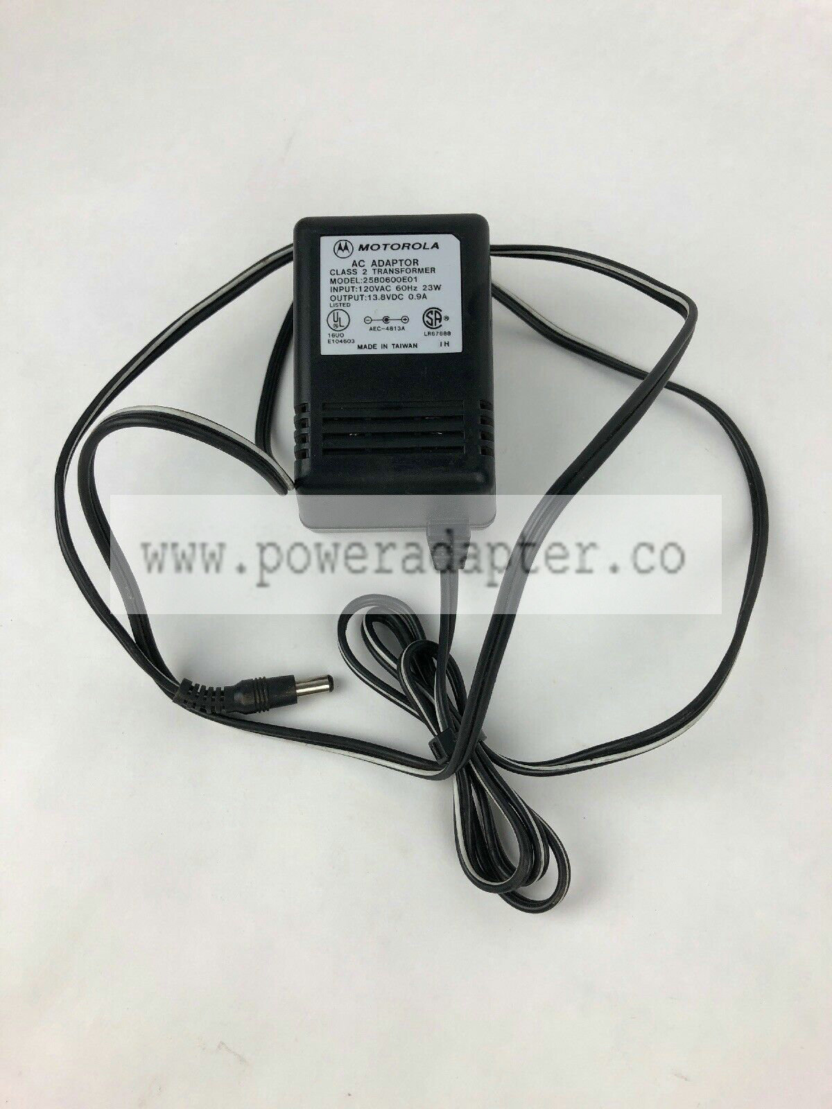 Genuine Motorola AC Adapter Radio Base Charger Plug 13.8V 0.9A Model 2580600E01 Brand: Motorola MPN: Class 2 Trans - Click Image to Close