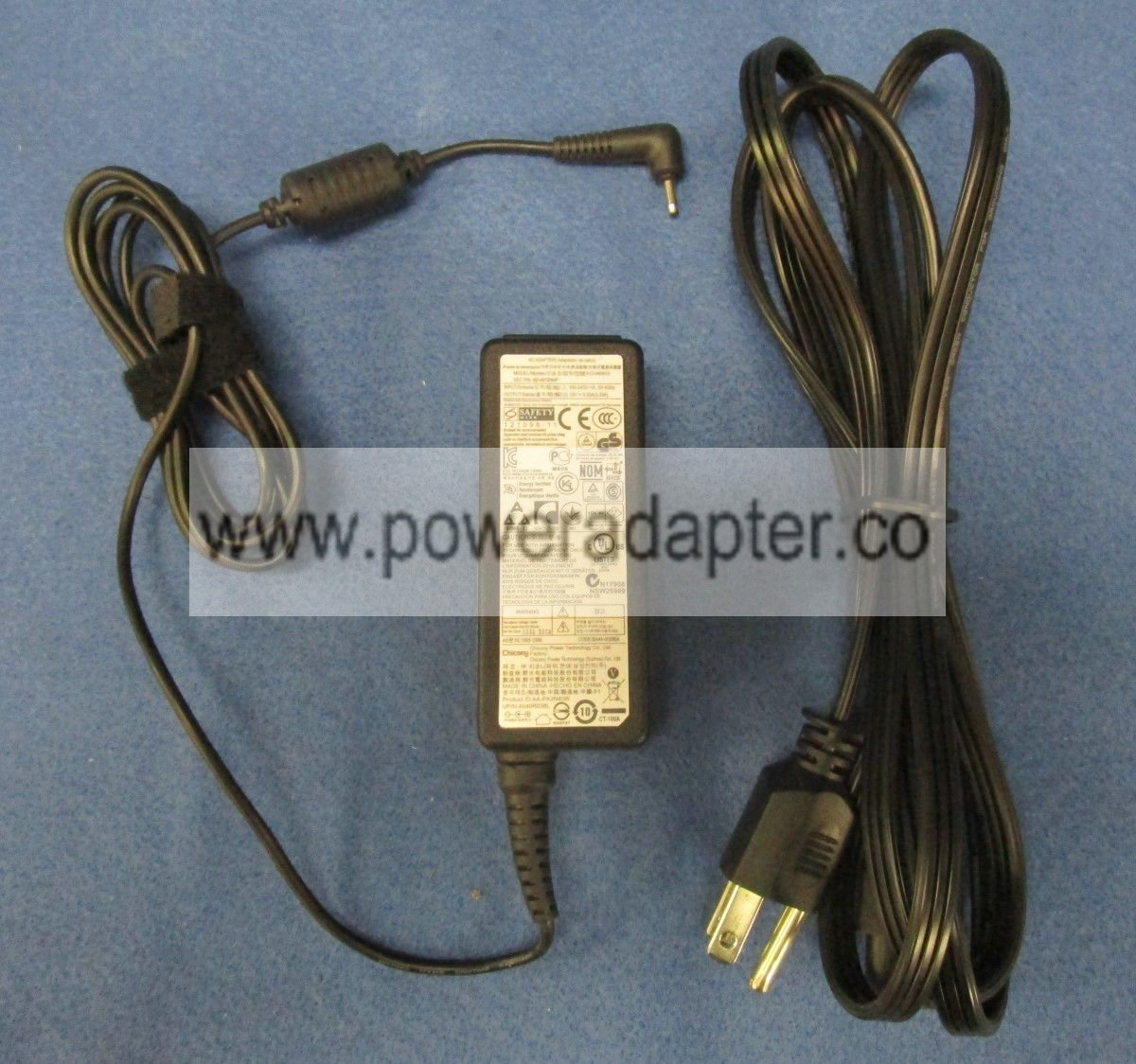 Genuine Samsung Chromebook A12-040N1A 40W AC Power Adapter AD-4012NHF Bundled Items: Power Cable Type: AC/Standard M