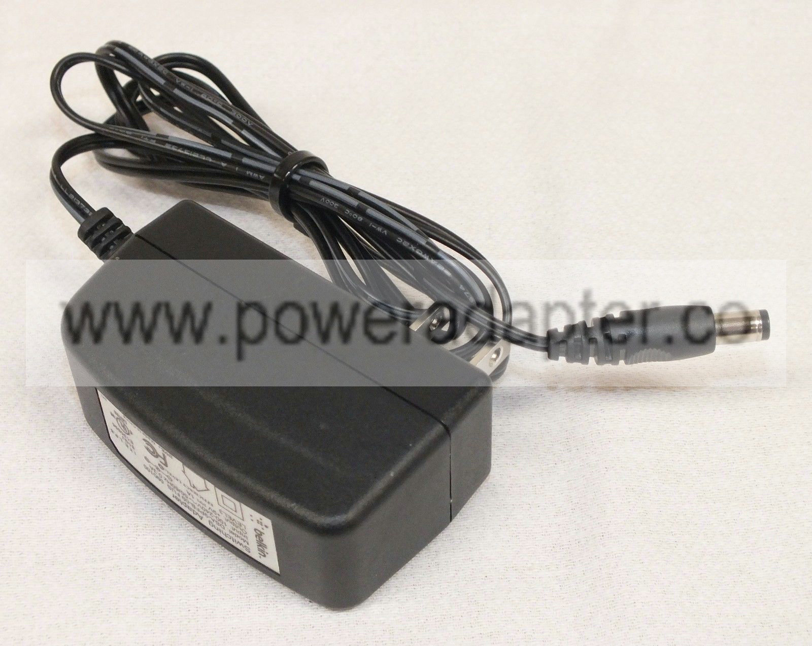 DSA-9PFB-09 FUS 090100 Belkin 9V 1A 0.3A 50/60Hz AC Switching Adapter Power Supply