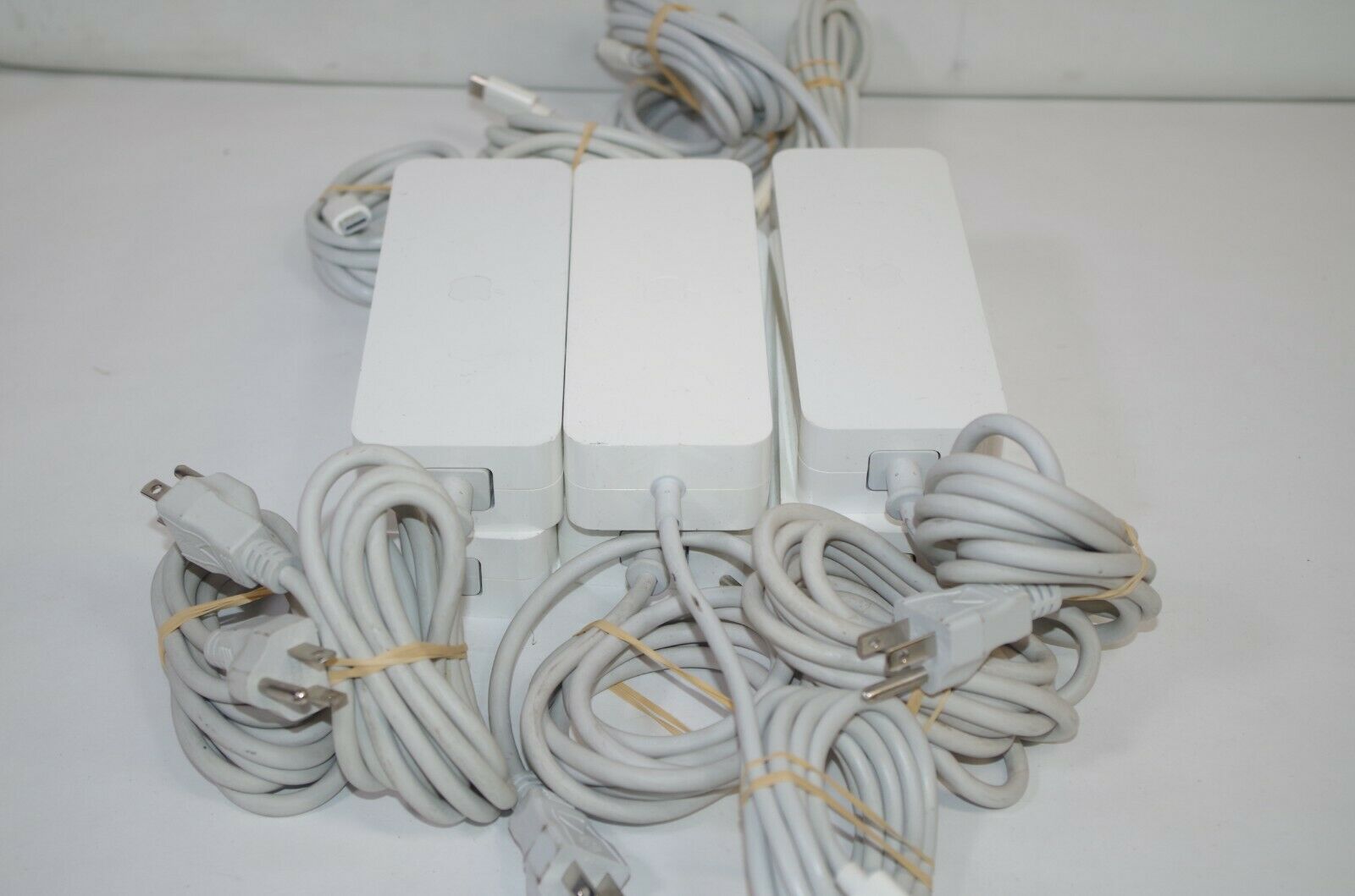 Lot of OEM Apple A1188 Mac Mini 110W Power Supply Adapter Cord 18.5V 6.0A MPN: Does Not Apply Voltage: 18.5 V Max. O