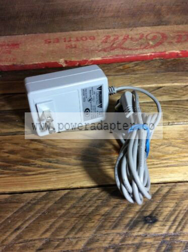 MAGNAVOX ADPV26A AC POWER ADAPTER ~9V - 2.2A ~VGC Model: ADPV26A Output Voltage: 9V MPN: Does Not Apply Brand: Mag