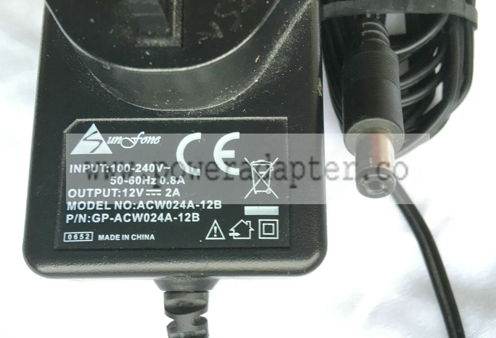 Sunfone GP-ACW024A-12B 12VDC 2A UK AC Adapter with Barrel Connector Connector Type: Barrel Max Power (W): 24W MPN: G