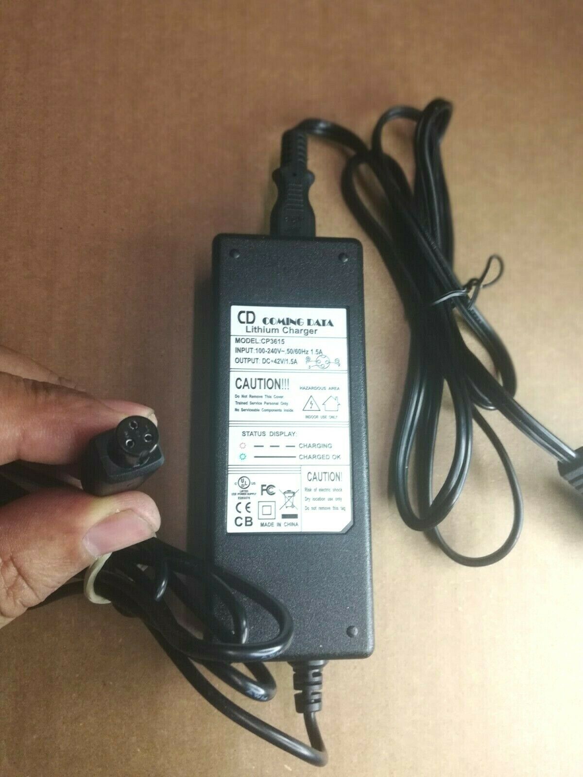COMING DATA CD LITHIUM CHARGER CP3615 Input 100-240v .50/ 42V/1.5A Size: 3 pin Model: CP3615 Type: 42V/1.5A Color - Click Image to Close