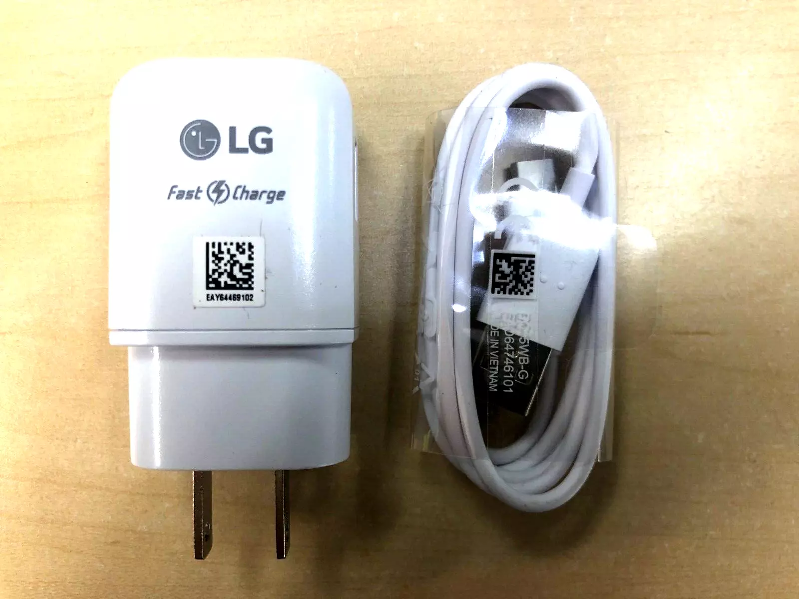 LG Original Quick Wall Charger + LG USB-C Cable For LG V20/V30/V40/50/V60 ThinQ Compatible Brand Universal Brand LG Typ